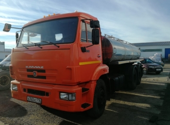Автоцистерна пищевая