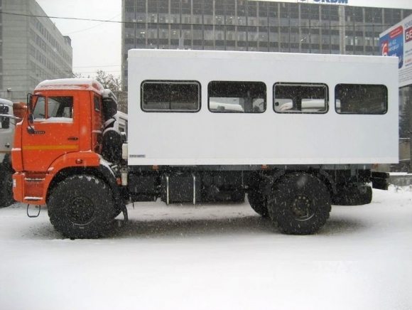 Автобус вахтовый с грузовым отсеком, 10 места КАМАЗ 43502